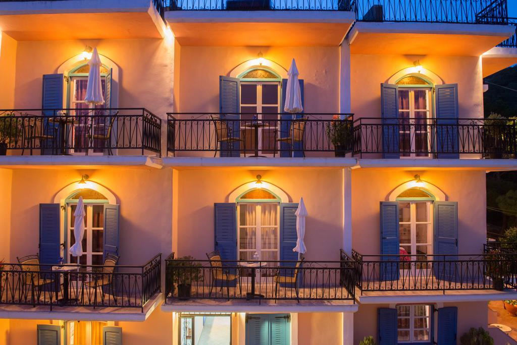 Maria Studios Poros Town Extérieur photo