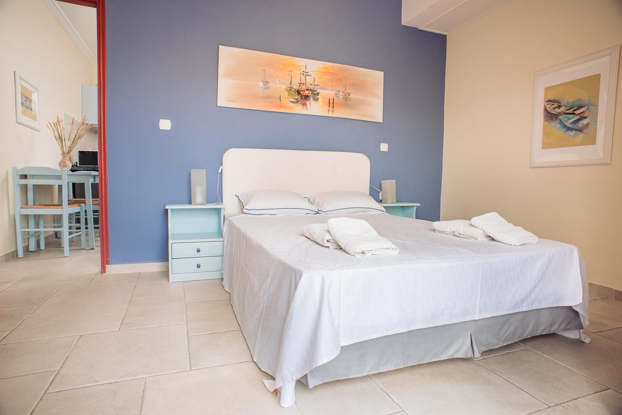 Maria Studios Poros Town Extérieur photo